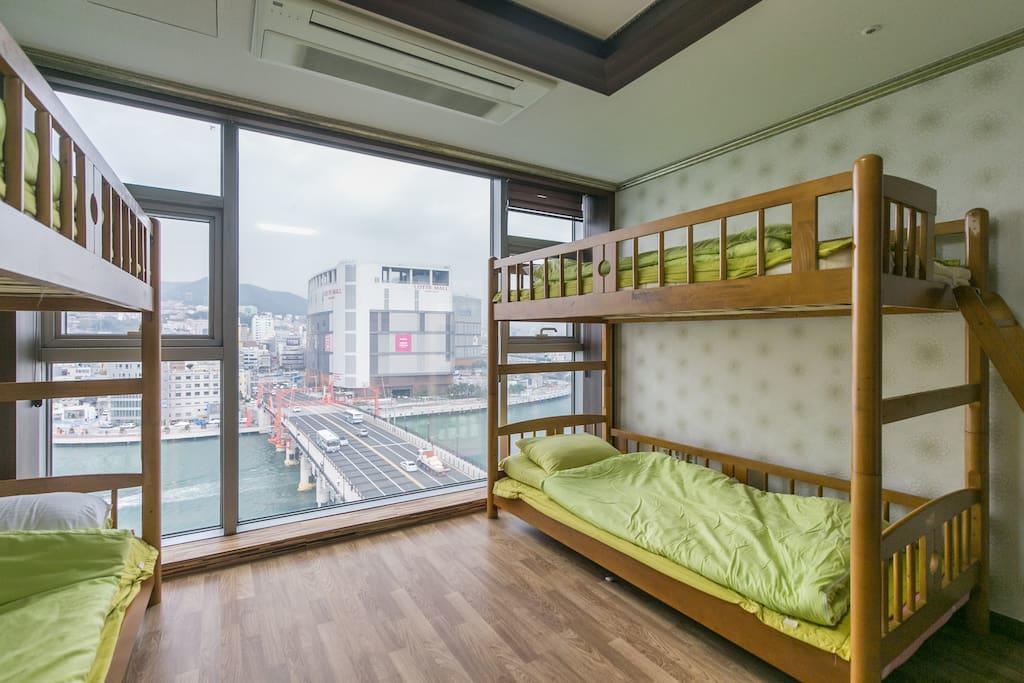 Aj House Hostel ปูซาน ภายนอก รูปภาพ